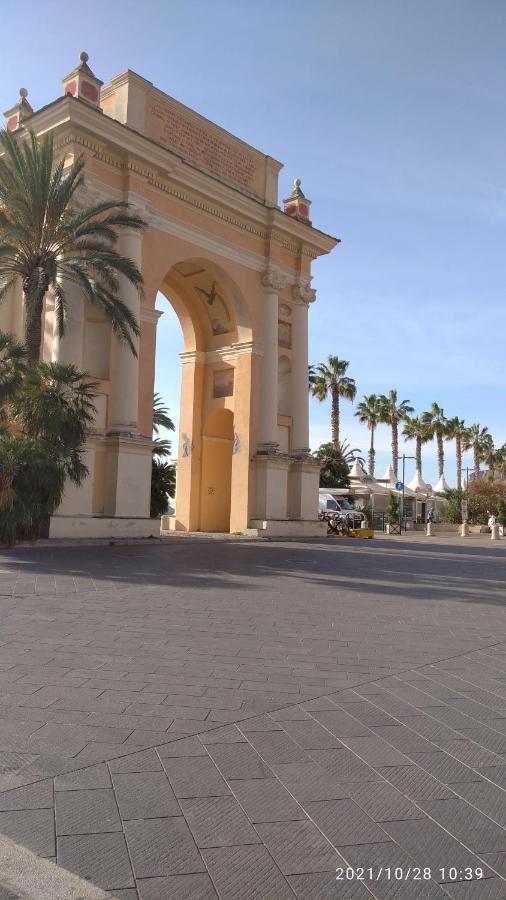Апартаменти Casa Mariuccia A Due Passi Dal Mare Фінале-Лігуре Екстер'єр фото