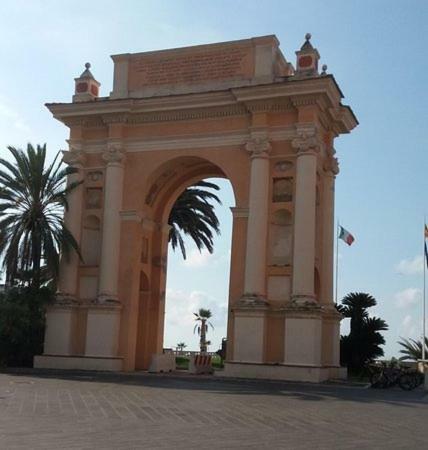 Апартаменти Casa Mariuccia A Due Passi Dal Mare Фінале-Лігуре Екстер'єр фото
